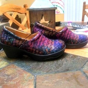 Nurse mates clogs size 8.5